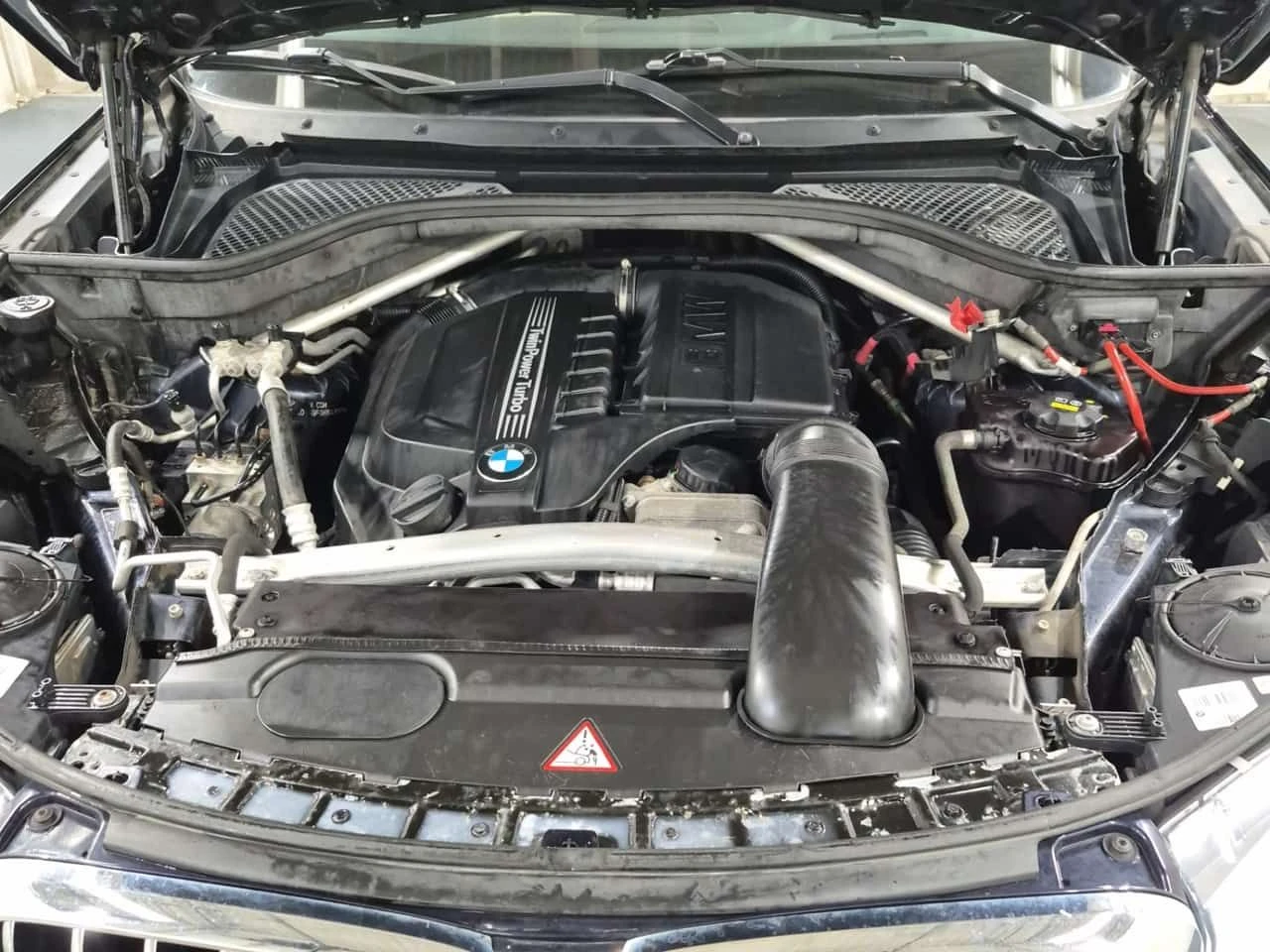 BMW X5 XDRIVE35I| 360| PANO| HAR/KAR| 2 КЛЮЧА| ПОДГРЕВИ, снимка 16 - Автомобили и джипове - 54793457
