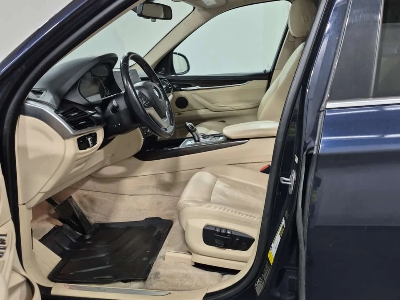 BMW X5 XDRIVE35I| 360| PANO| HAR/KAR| 2 КЛЮЧА| ПОДГРЕВИ, снимка 9 - Автомобили и джипове - 54793457