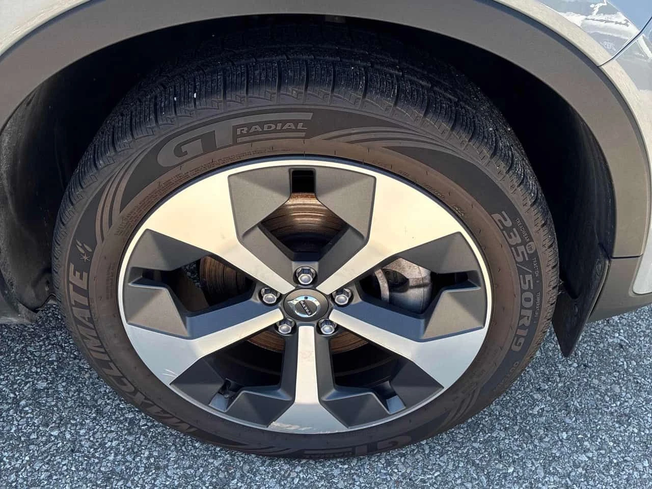 Volvo XC40 Plus Dark Theme  CARFAX, снимка 7 - Автомобили и джипове - 54864196