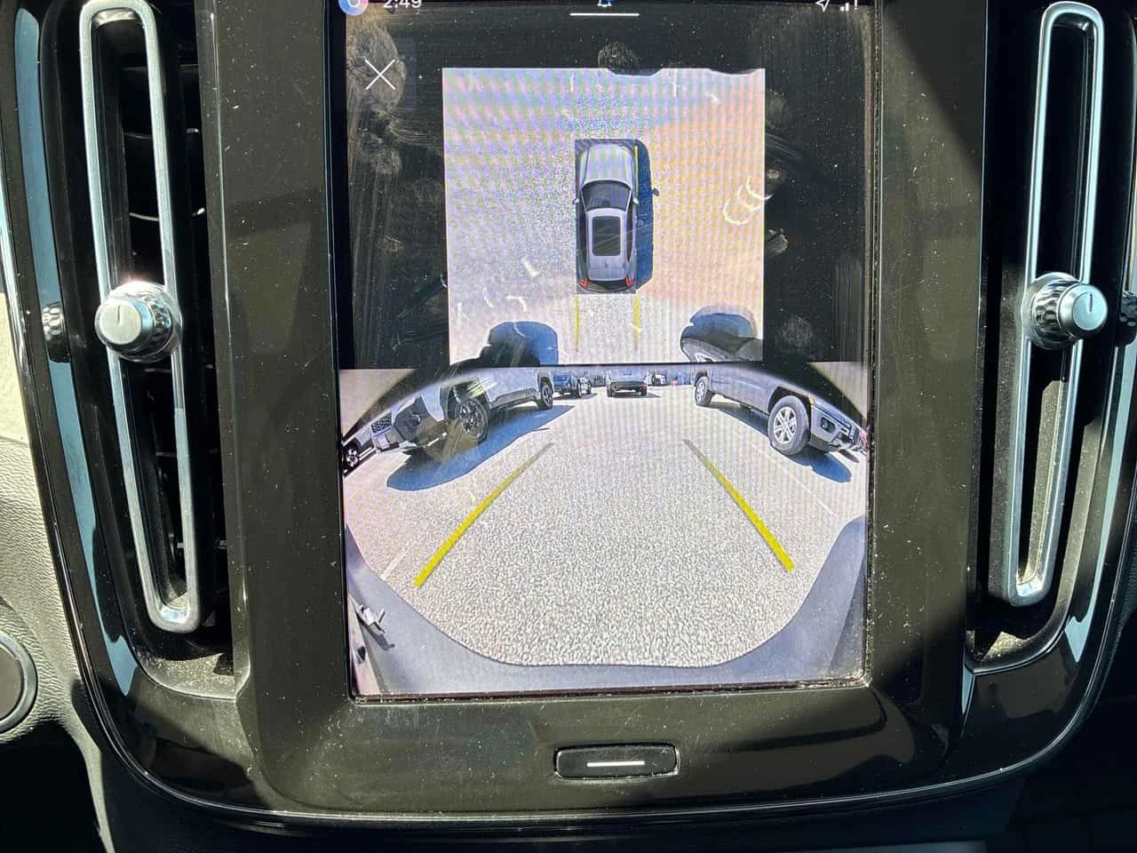 Volvo XC40 Plus Dark Theme  CARFAX, снимка 15 - Автомобили и джипове - 54864196