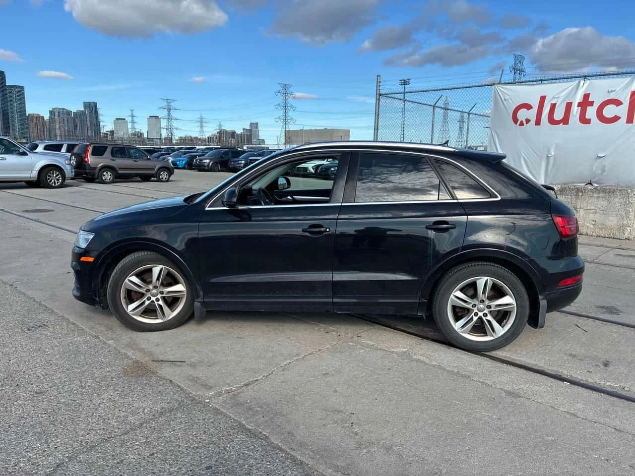 Audi Q3, снимка 2 - Автомобили и джипове - 56700196