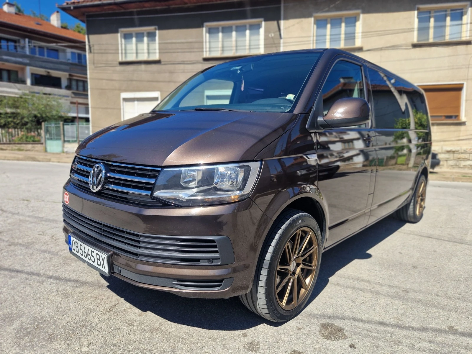 VW Caravelle 2.0 TDI 4х4 DSG - изображение 2