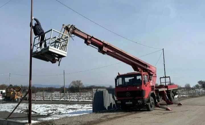 Mercedes-Benz 1622 Автовишка 22метра, снимка 10 - Камиони - 52937210