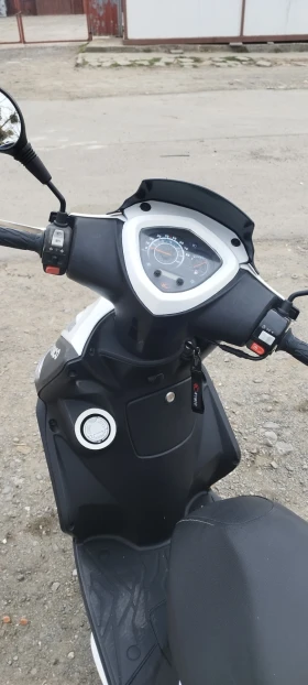 Kymco Agility 50, снимка 8