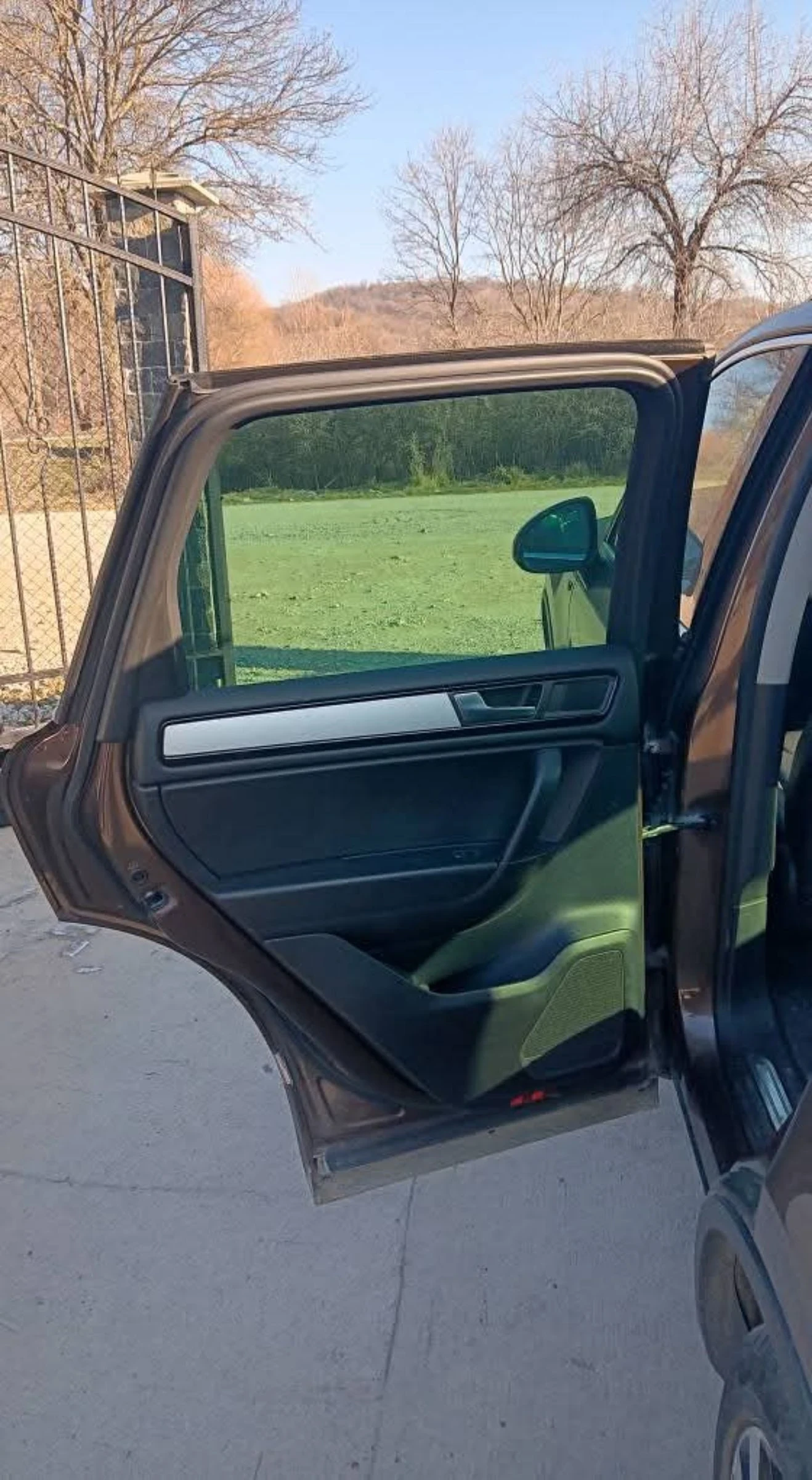 VW Touareg 3.0 TDI R-line CRC motor,245 �.�. , 70 ���� �� ����� | Mobile.bg � ����������� 7