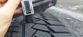 Гуми Зимни 225/40R18, снимка 4