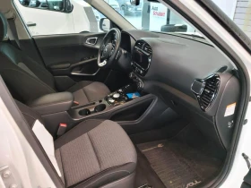 Kia Soul e-Soul 64 kWh (204кс) КАТО НОВА, снимка 9