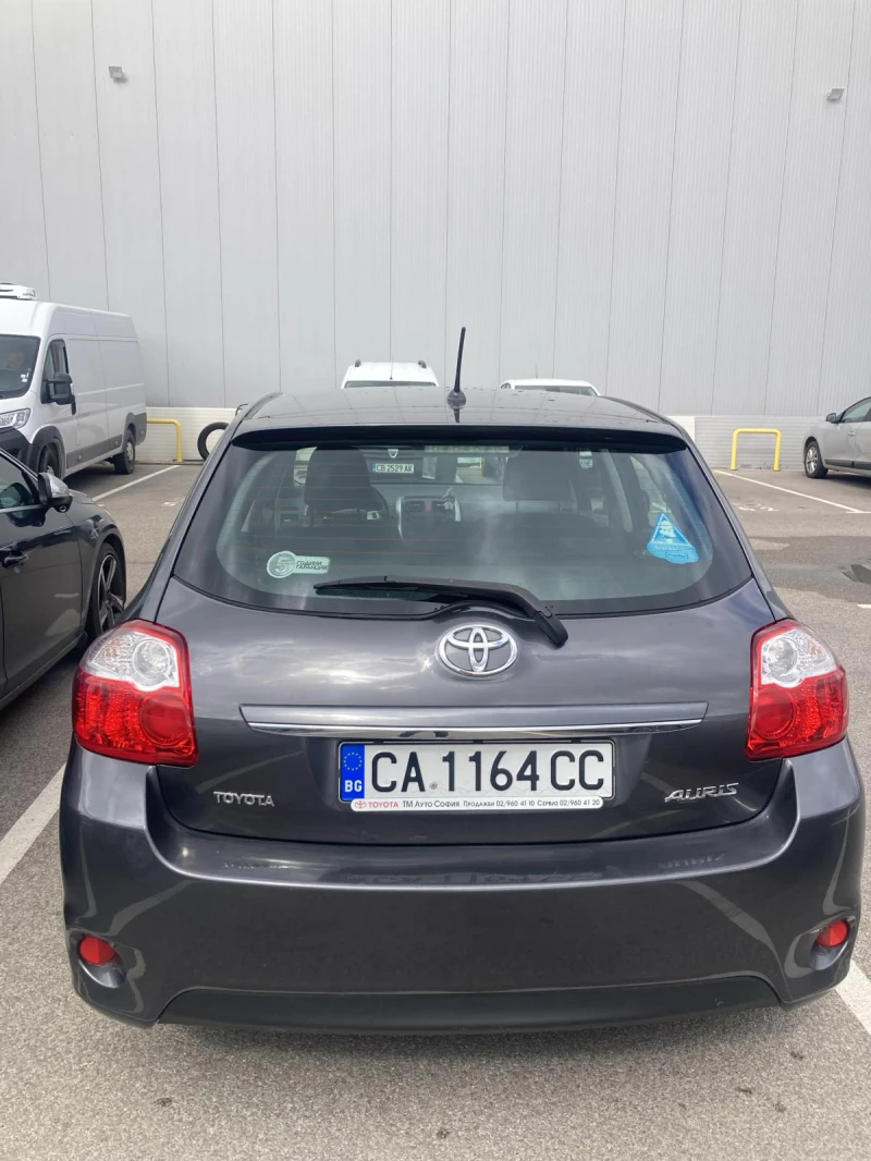 Toyota Auris, снимка 2 - Автомобили и джипове - 47341102