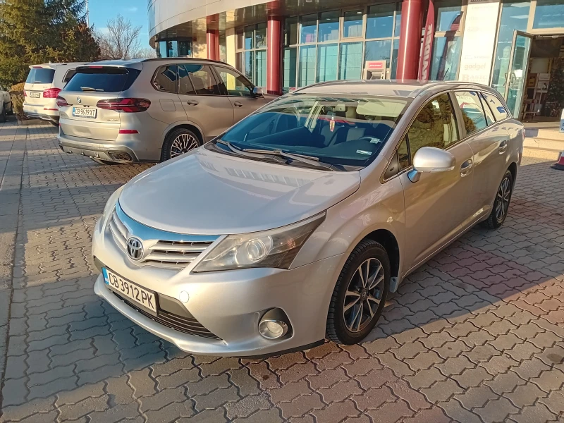 Toyota Avensis 2.0 D4D, снимка 2 - Автомобили и джипове - 48376779