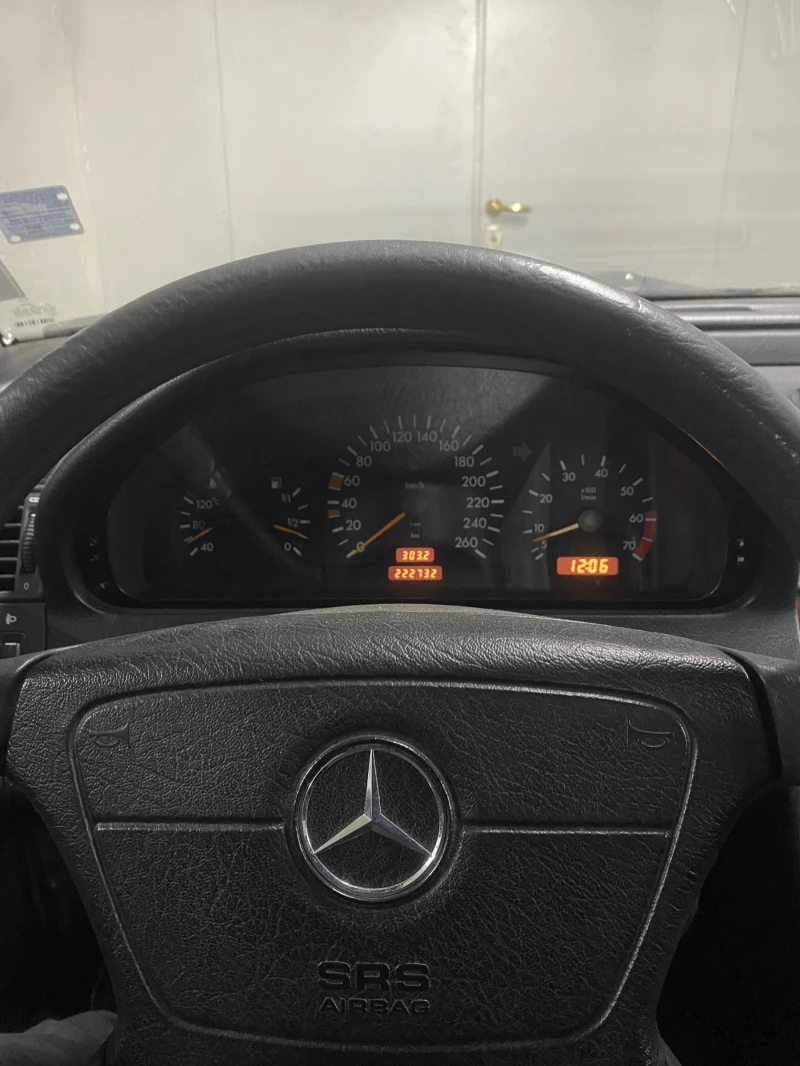 Mercedes-Benz C 200 Kompressor, снимка 11 - Автомобили и джипове - 48621160