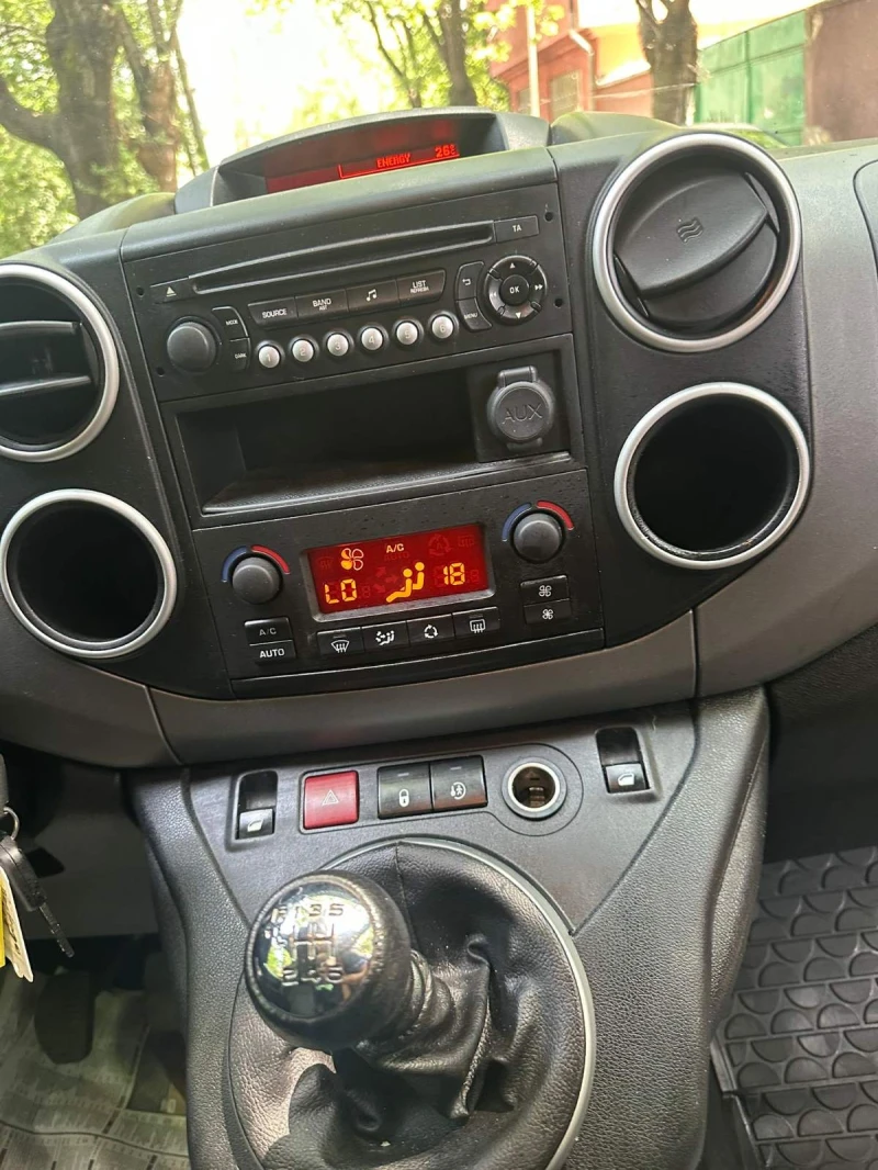 Citroen Berlingo, снимка 7 - Автомобили и джипове - 50653676