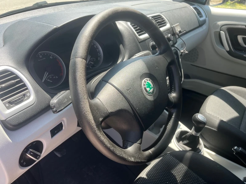Skoda Roomster 1.4, снимка 10 - Автомобили и джипове - 50688132