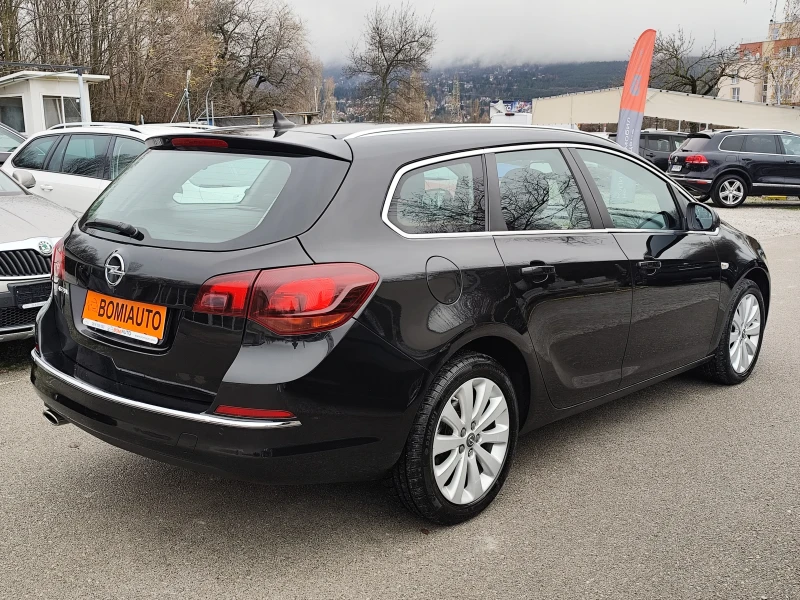Opel Astra 1.4i* Turbo ГАЗОВА УРЕДБА* LED* NAVI* EURO6B* , снимка 4 - Автомобили и джипове - 52671595