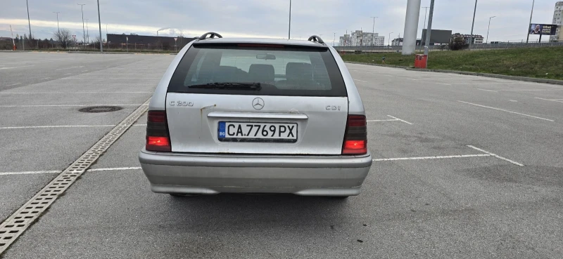 Mercedes-Benz C 200, снимка 7 - Автомобили и джипове - 52811458