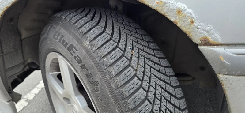 Mercedes-Benz C 200, снимка 10 - Автомобили и джипове - 52811458