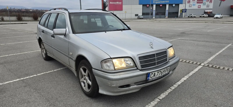 Mercedes-Benz C 200, снимка 3 - Автомобили и джипове - 52811458