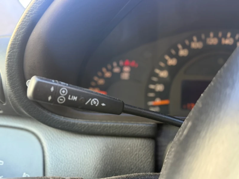 Mercedes-Benz C 220 2.2CDI , снимка 16 - Автомобили и джипове - 53112298