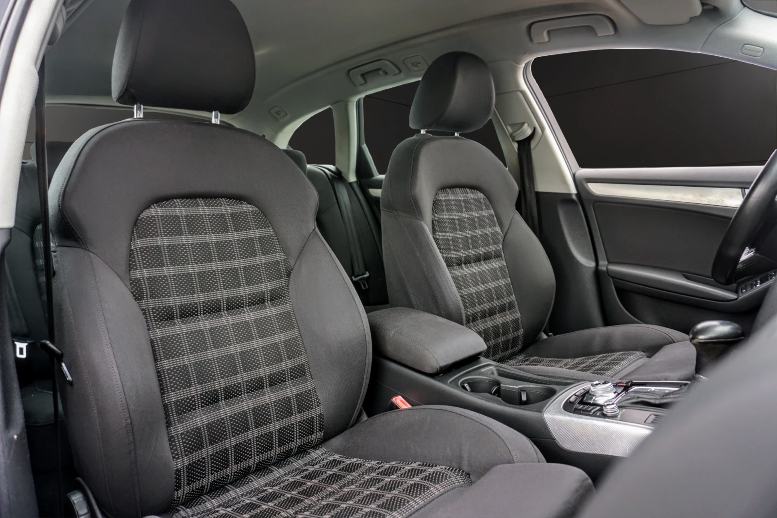 Audi A4 AVANT 2.0TDI MULTITRONIC, снимка 12 - Автомобили и джипове - 26909468