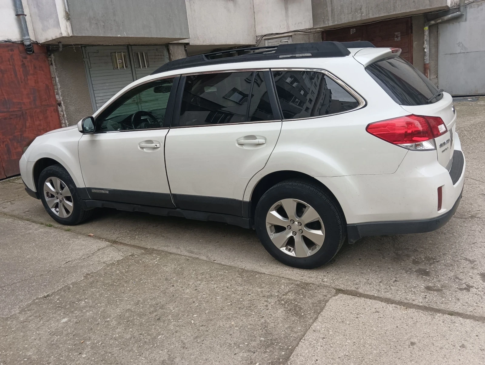 Subaru Outback 3, 6R - изображение 7