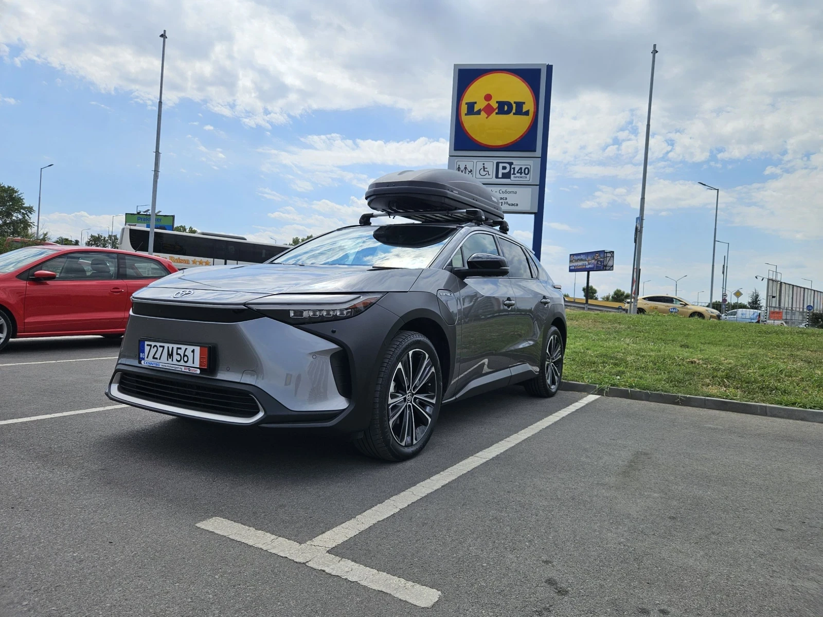 Toyota bZ4X Уникална нова в ГАРАНЦИЯ 1 000 000КМ - изображение 2