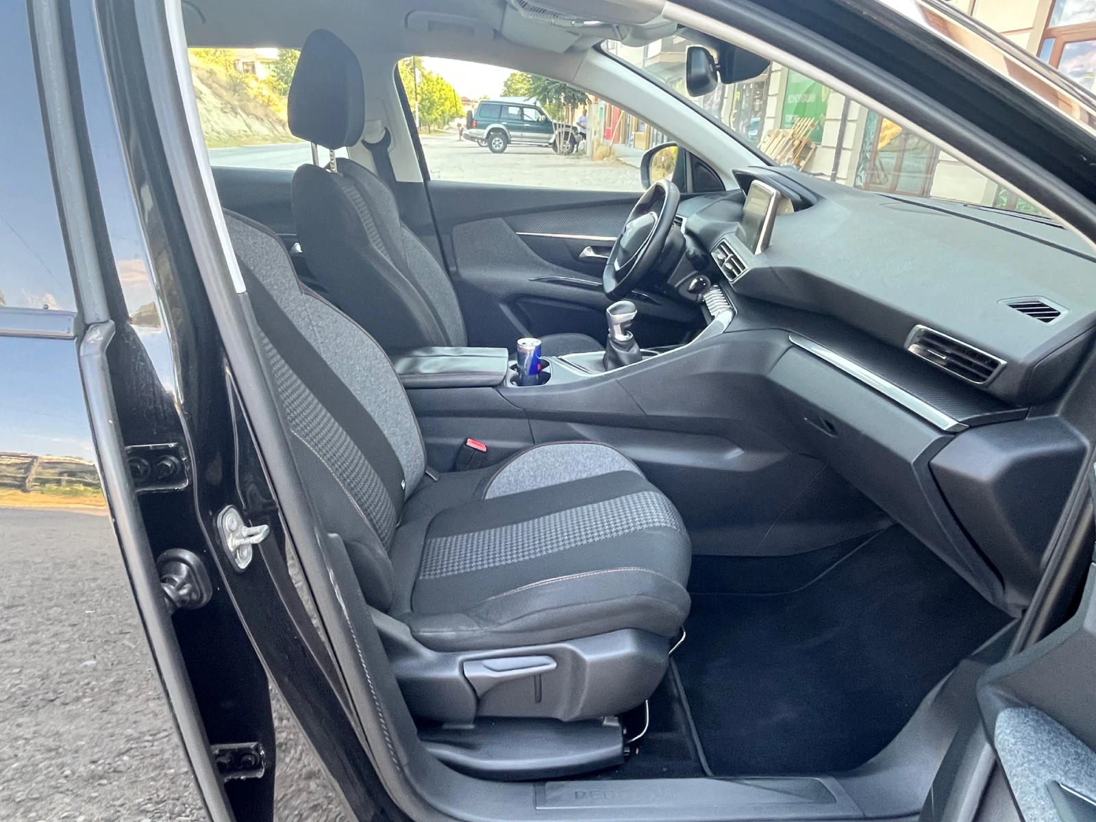 Peugeot 3008 1.6Bluehdi - изображение 10