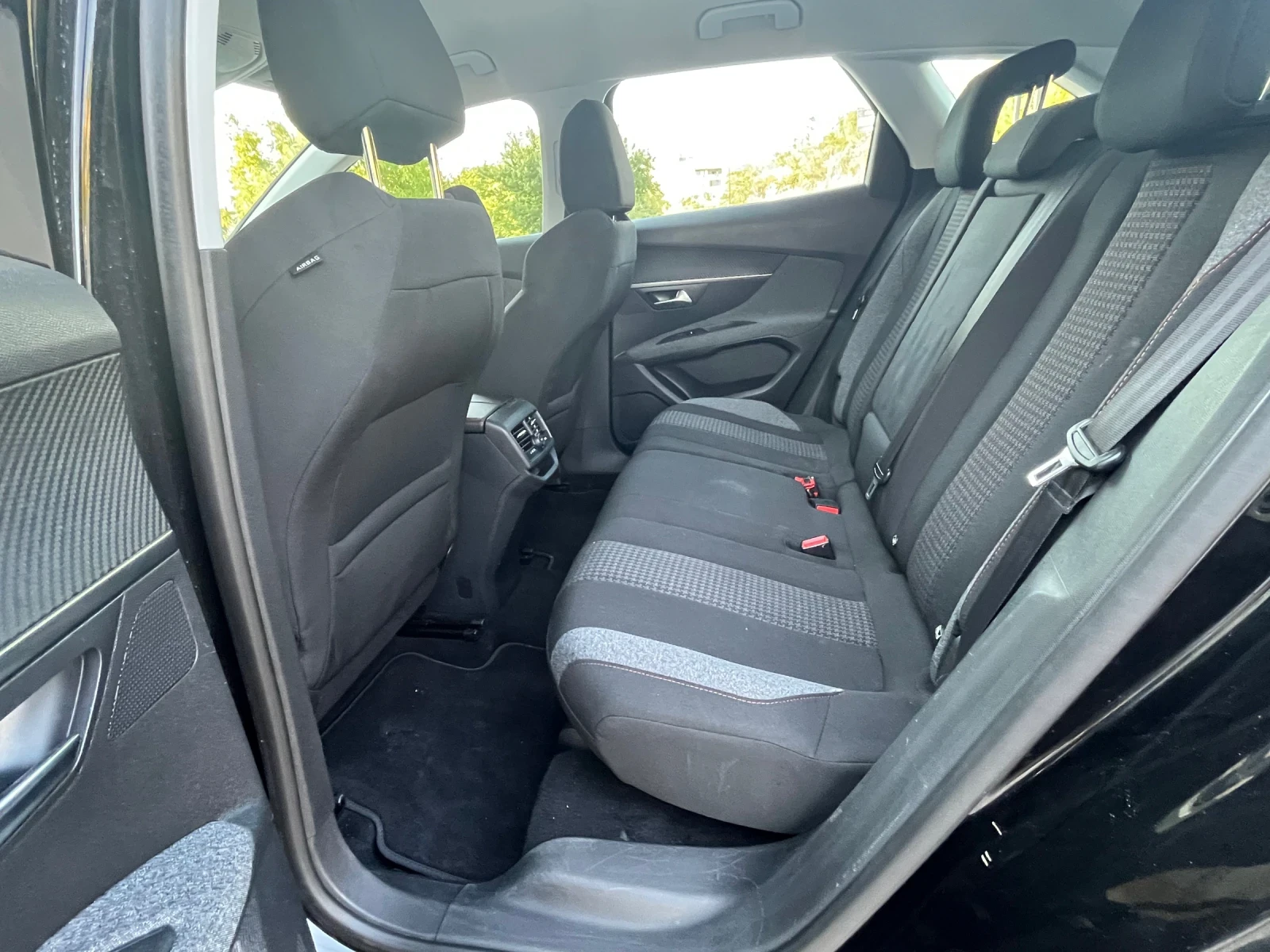 Peugeot 3008 1.6Bluehdi - изображение 8