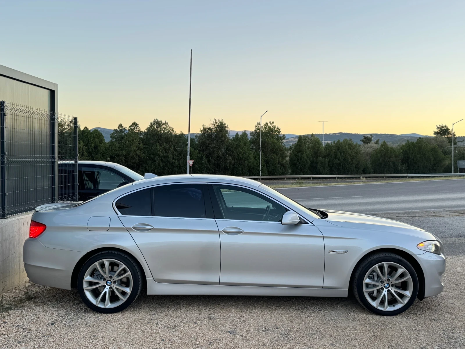 BMW 530 D* 245* Head-UP* ТОП СЪСТОЯНИЕ*  - изображение 4