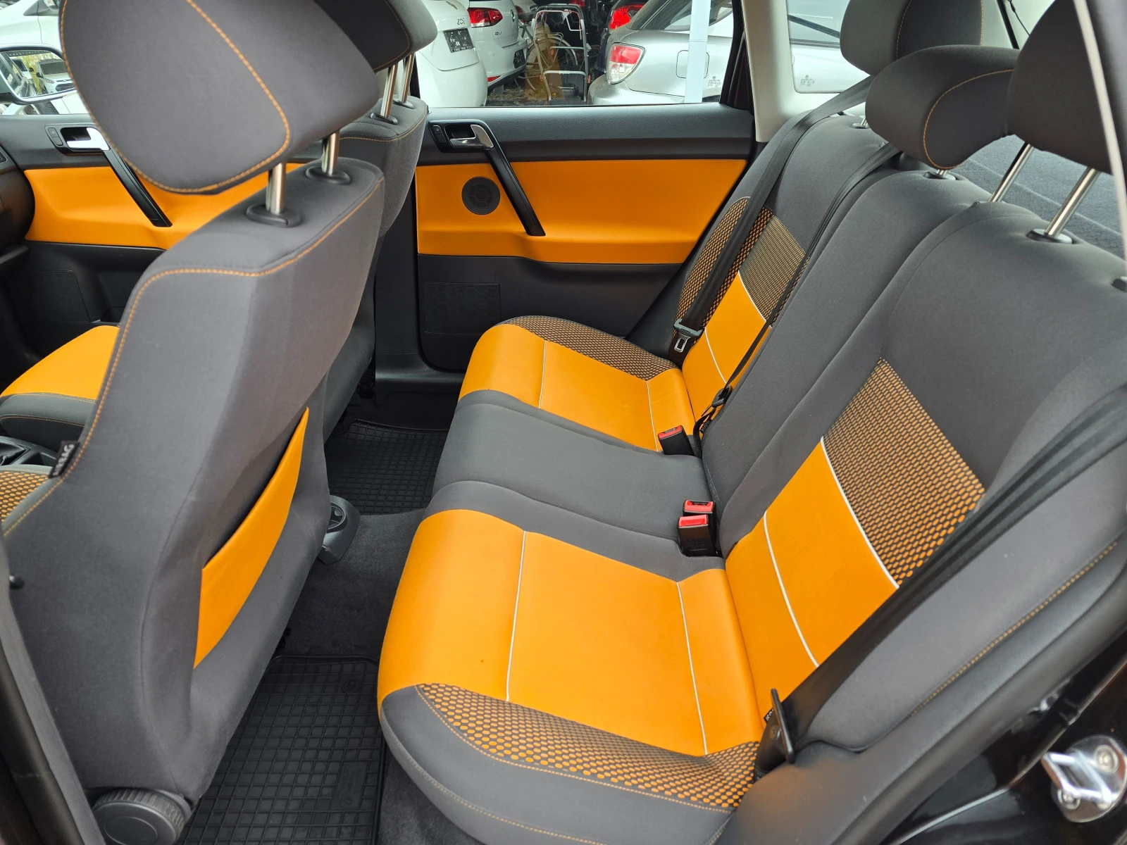 VW Polo 1.4 CROSS ! ! КЛИМАТИК | Mobile.bg — изображение 14