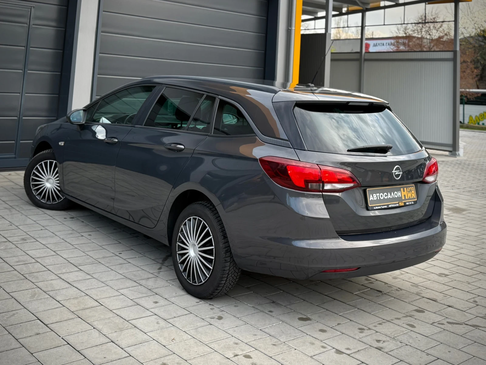 Opel Astra 1.6 CDTI * LED* Tempomat*  - изображение 5