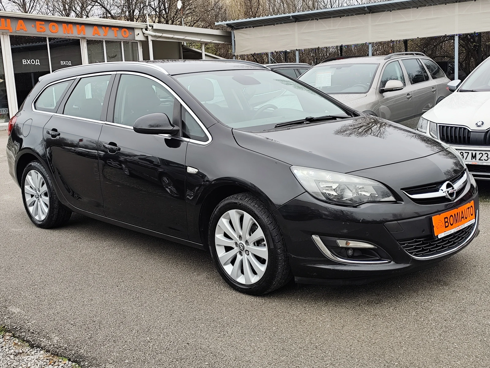 Opel Astra 1.4i* Turbo ГАЗОВА УРЕДБА* LED* NAVI* EURO6B*  - изображение 3
