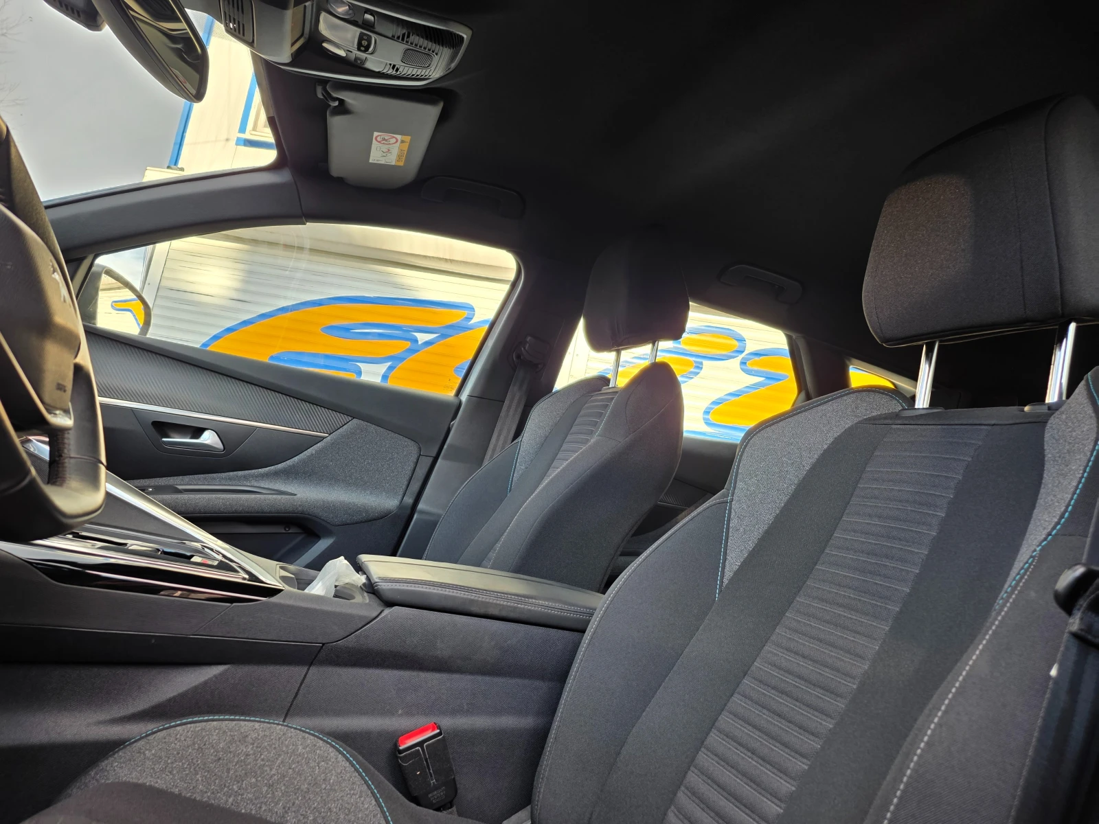 Peugeot 3008 1.5D-8 скорости-UNIKAT-30000km. - изображение 10