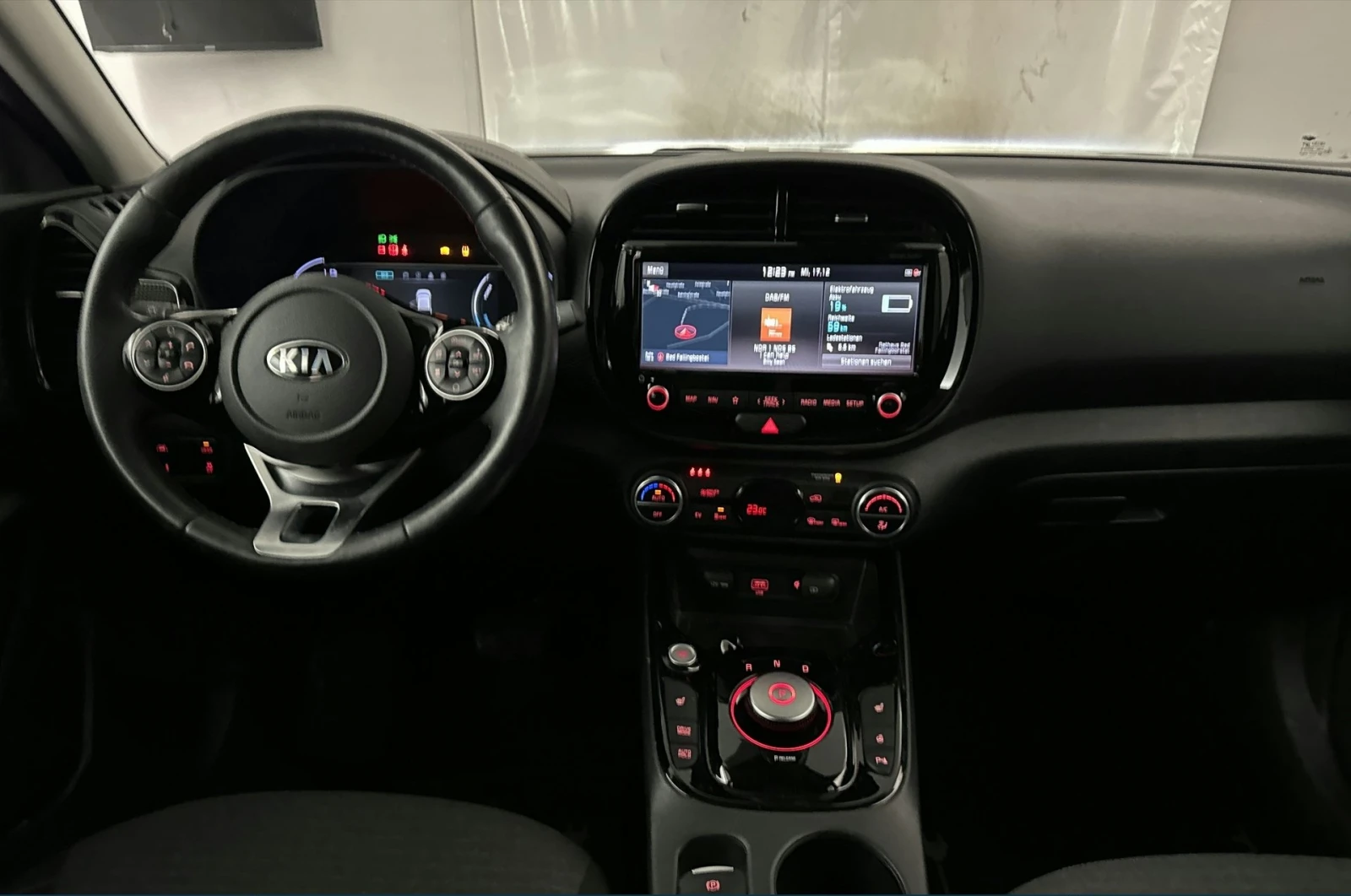 Kia Soul e-Soul 64 kWh (204��) ���� ���� | Mobile.bg � ����������� 8