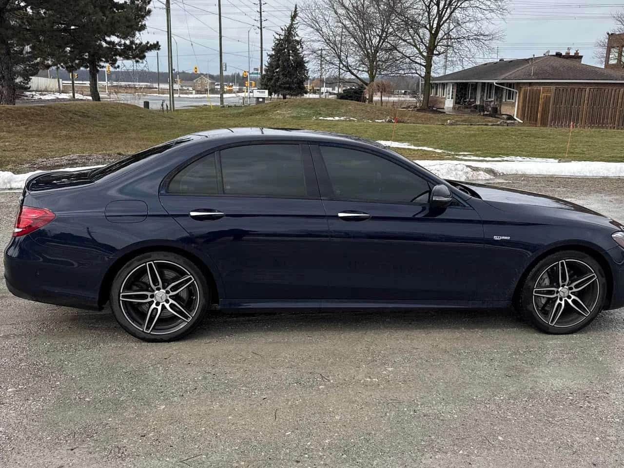 Mercedes-Benz E 43 AMG * CARFAX * BURMESTER* ОБДУХВАНЕ* , снимка 3 - Автомобили и джипове - 53751092