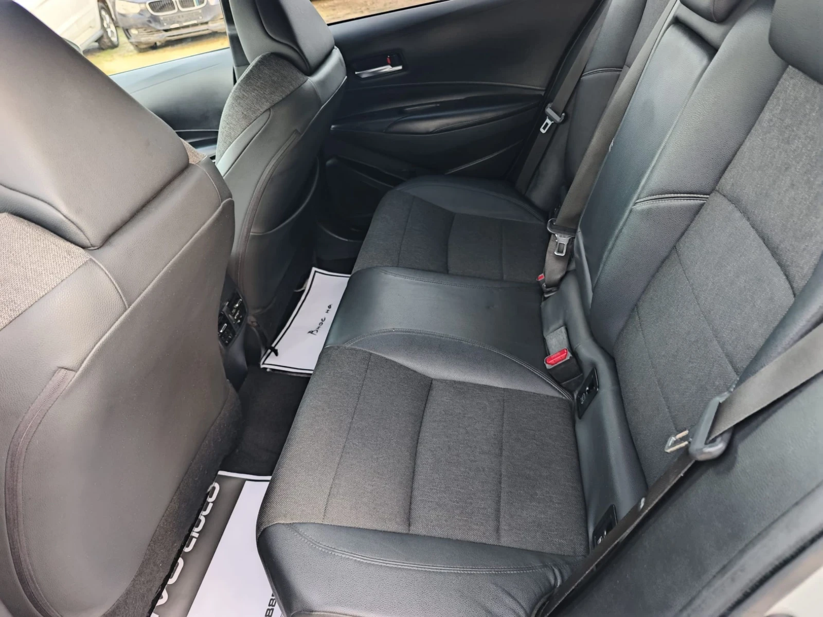 Toyota Corolla HYBRID* ОТЛИЧЕН* , снимка 11 - Автомобили и джипове - 53910311