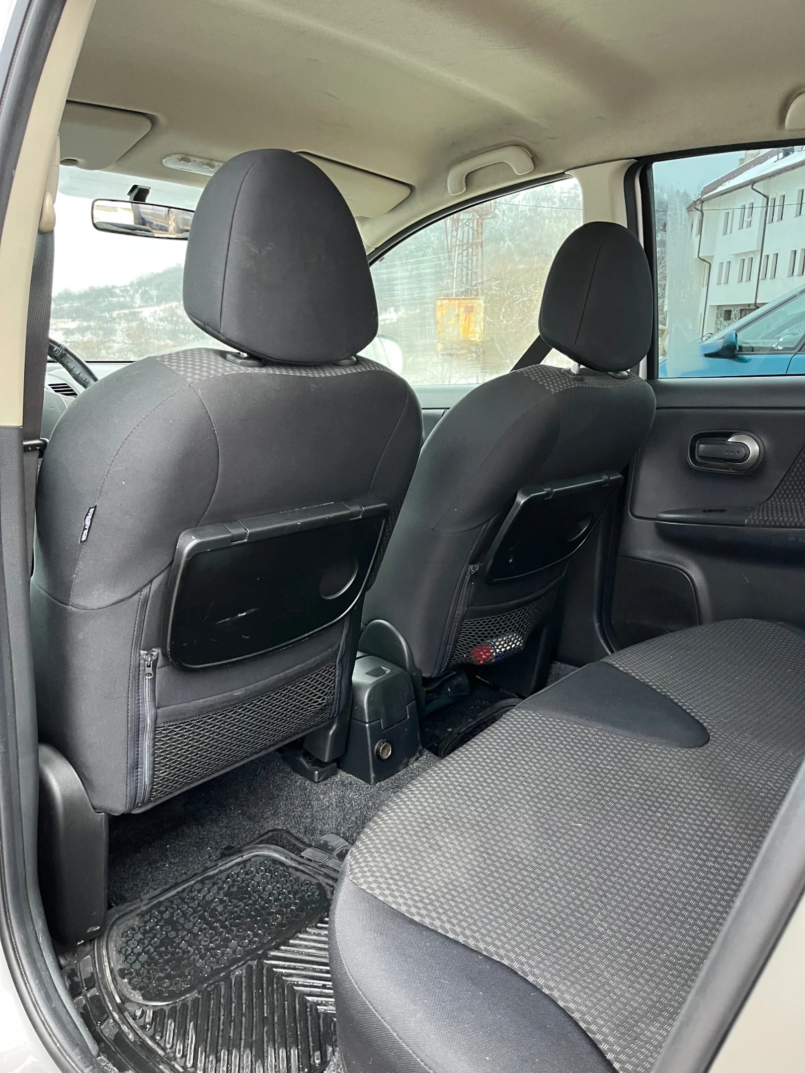 Nissan Note, снимка 8 - Автомобили и джипове - 53945558