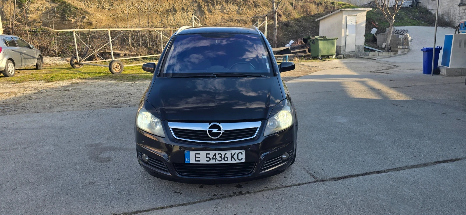 Opel Zafira, снимка 13 - Автомобили и джипове - 54139778