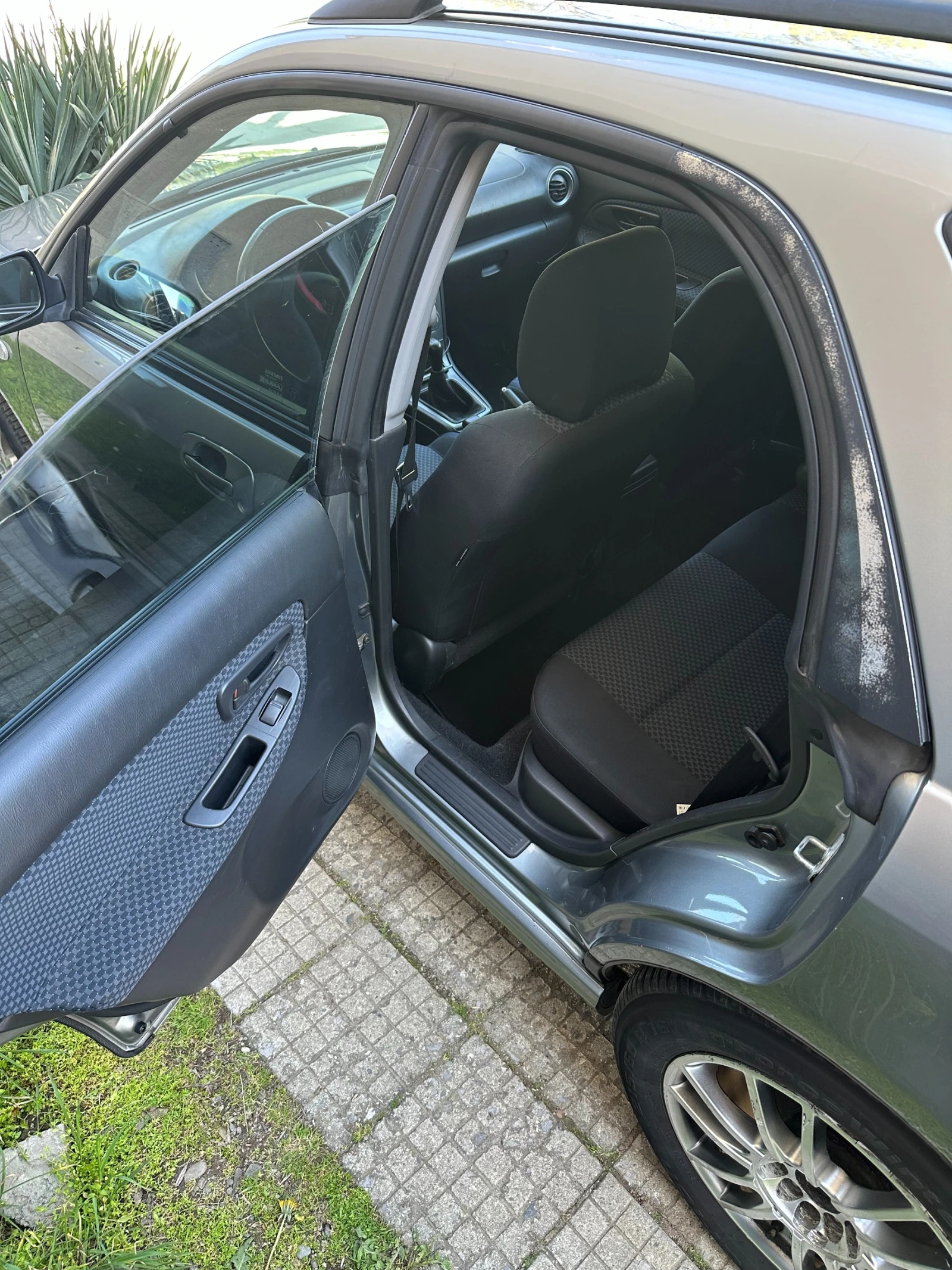 Subaru Impreza 1.5 AWD, снимка 3 - Автомобили и джипове - 54329841