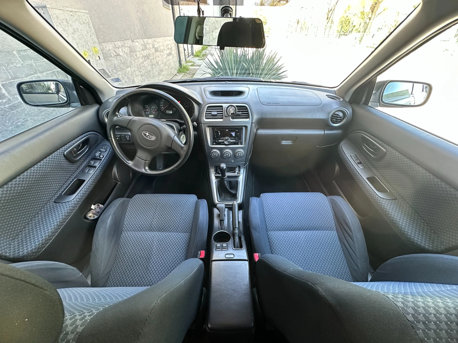 Subaru Impreza 1.5 AWD, снимка 6 - Автомобили и джипове - 54329841