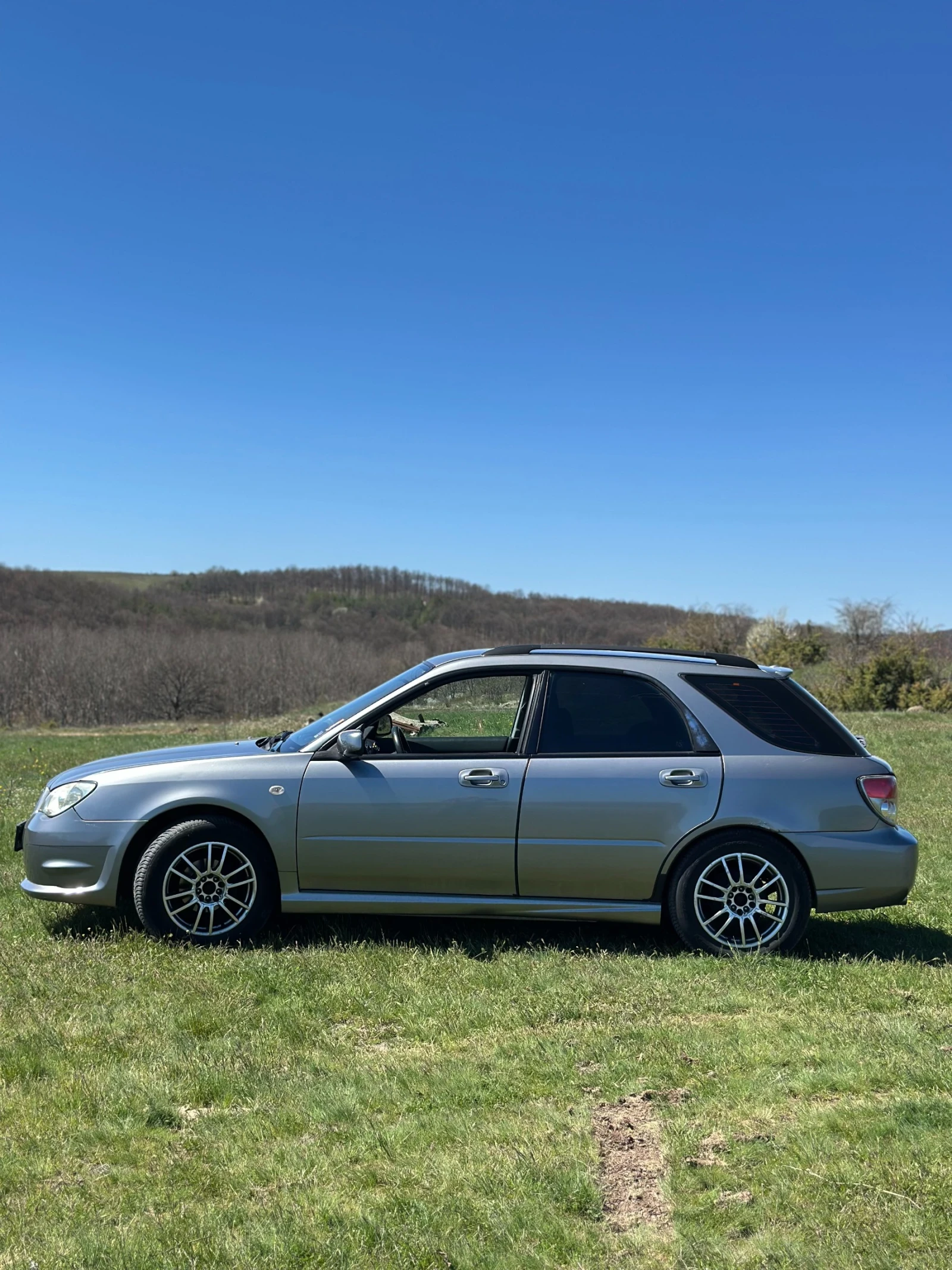 Subaru Impreza 1.5 AWD, снимка 13 - Автомобили и джипове - 54329841