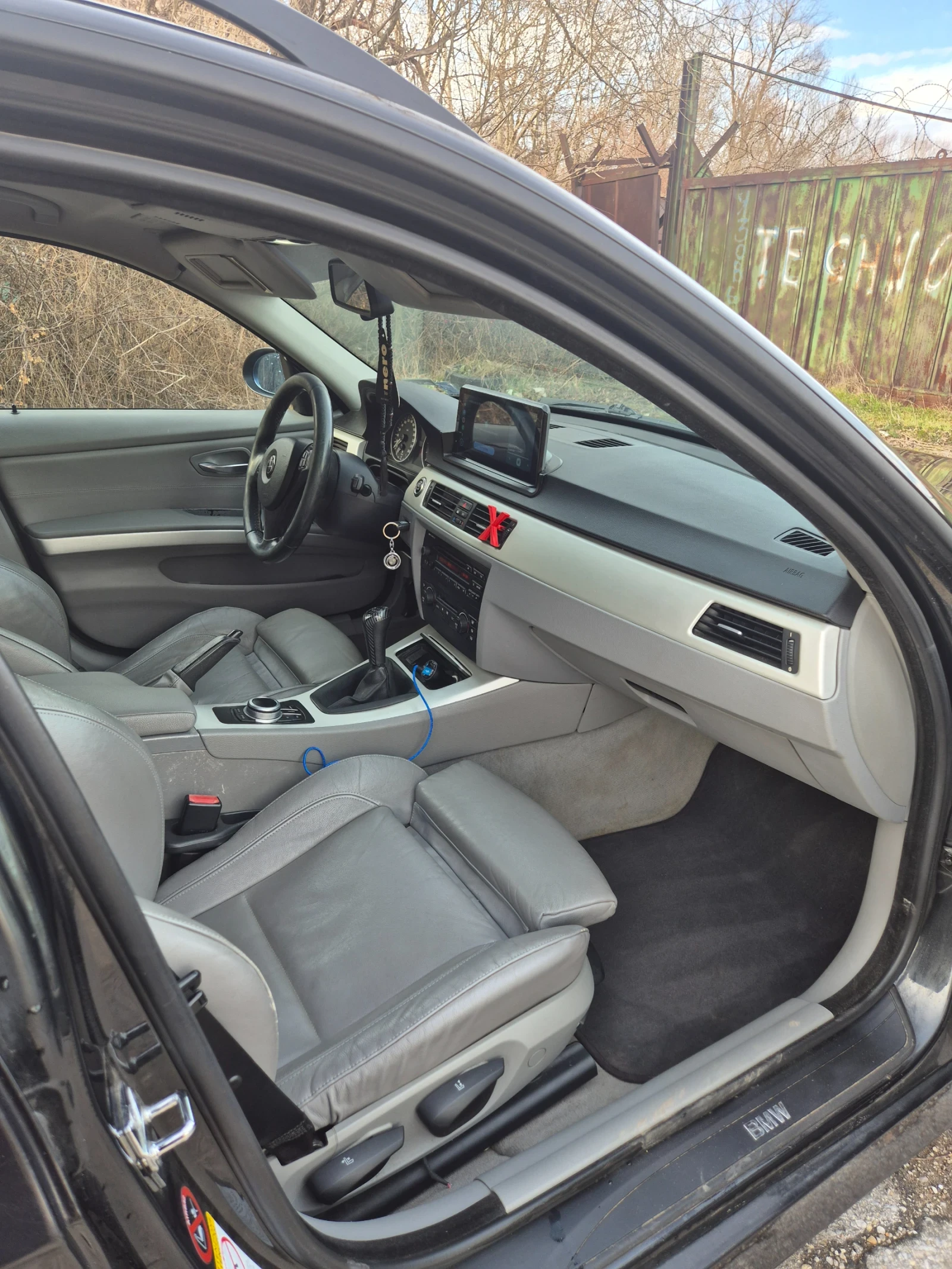 BMW 320, снимка 7 - Автомобили и джипове - 54721884