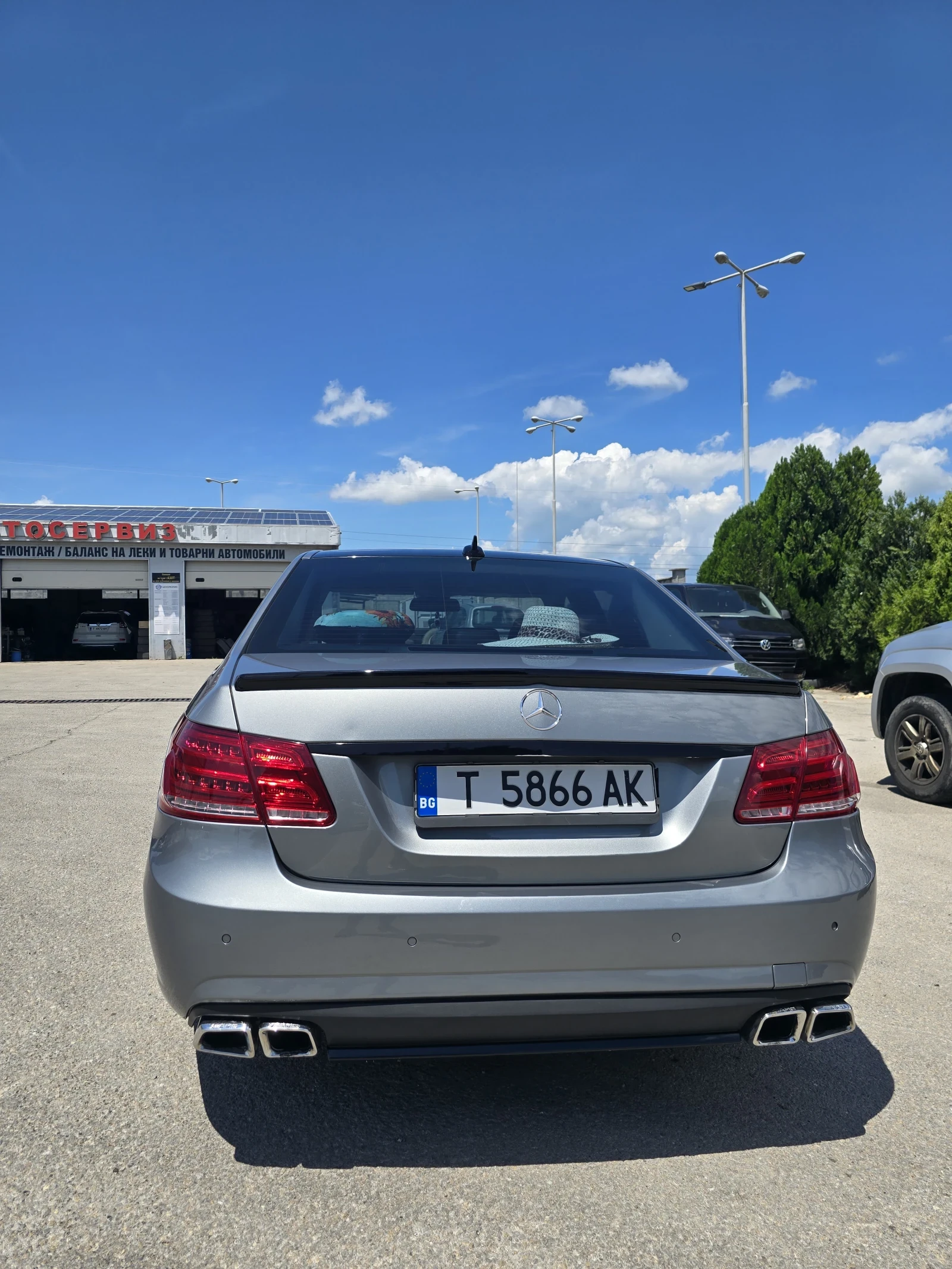 Mercedes-Benz E 300 Амг пакет, снимка 5 - Автомобили и джипове - 54819906