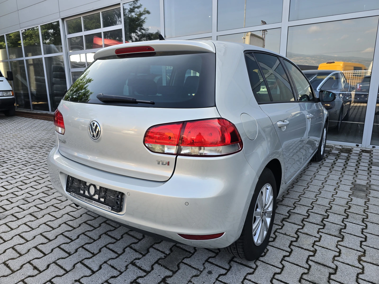 VW Golf STYLE !!, снимка 7 - Автомобили и джипове - 55253590