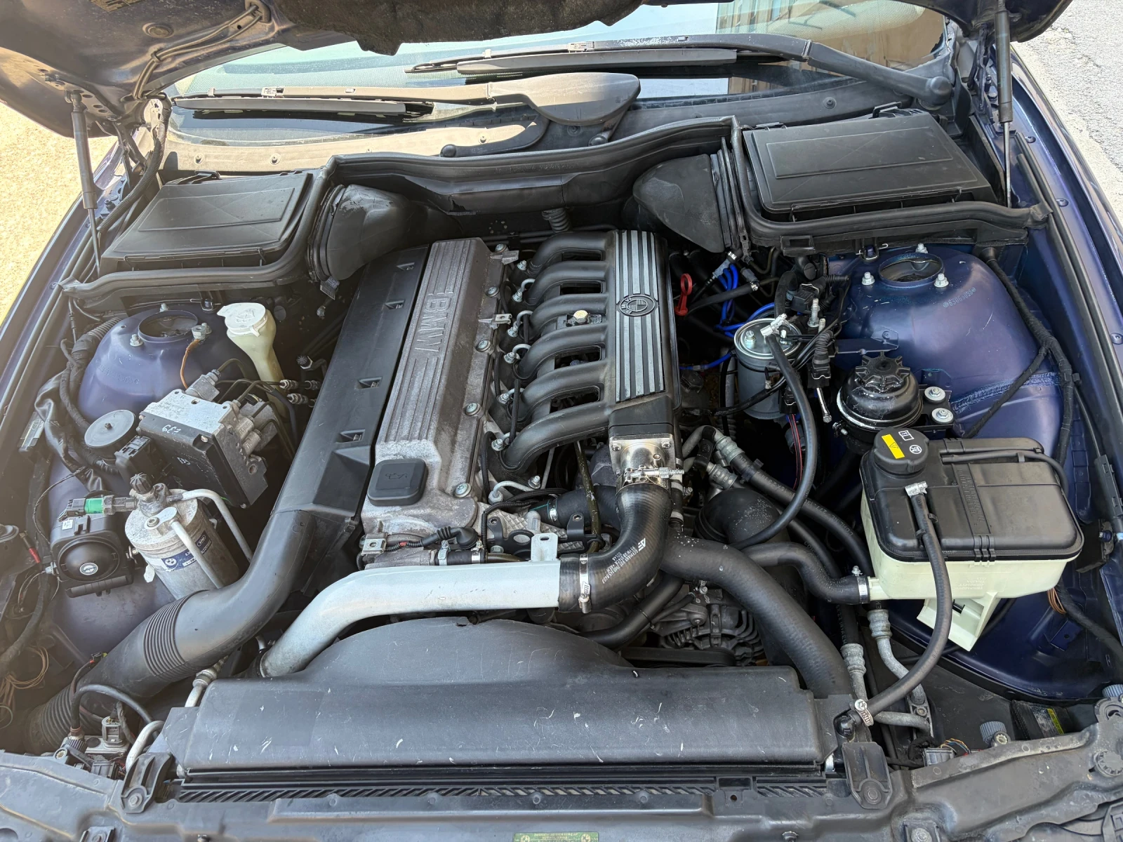 BMW 525 Tds, снимка 9 - Автомобили и джипове - 55326390