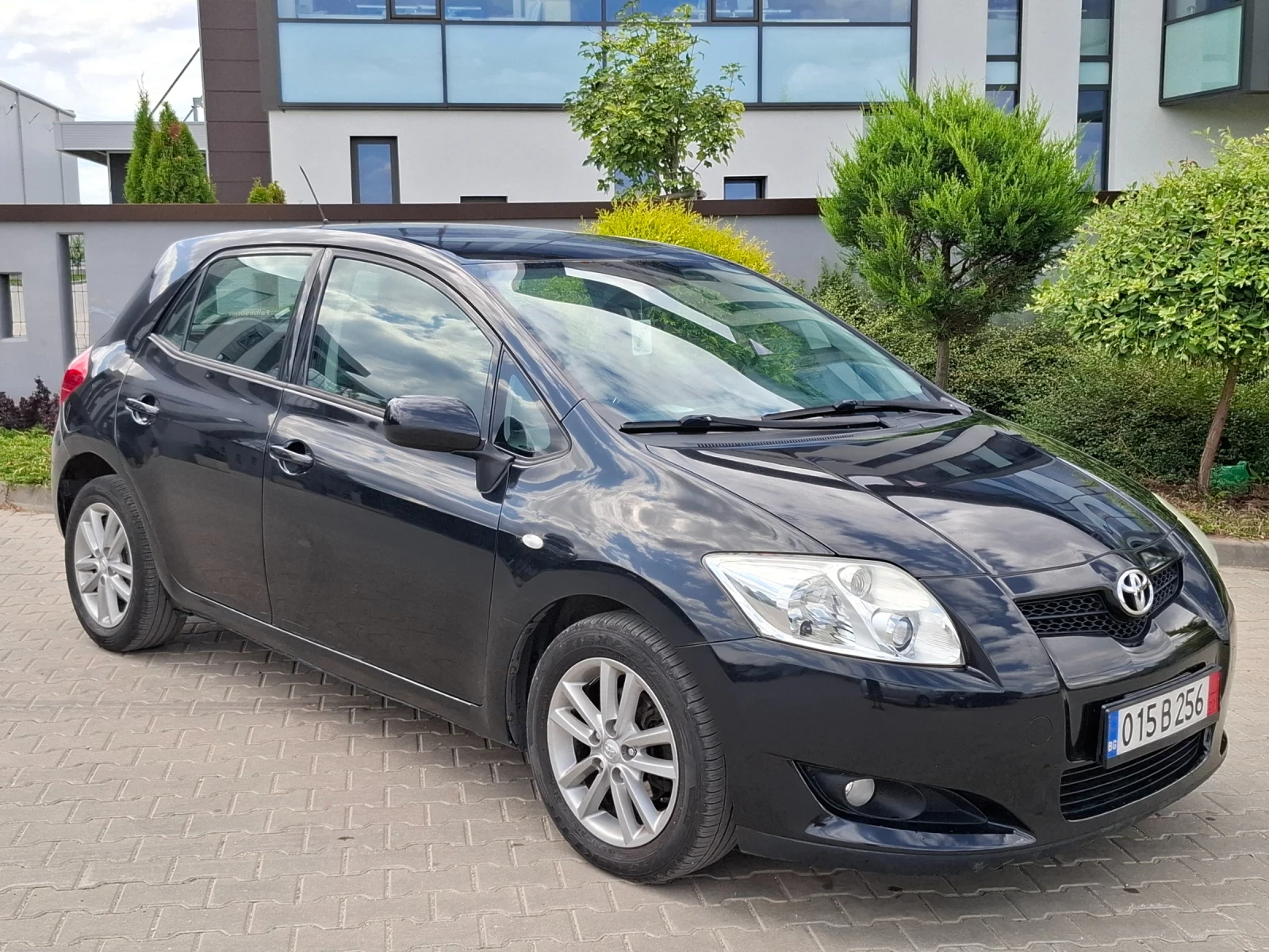 Toyota Auris 1.4D4D* (90кс)* FACELIFT* НОВ ВНОС* , снимка 12 - Автомобили и джипове - 55395687