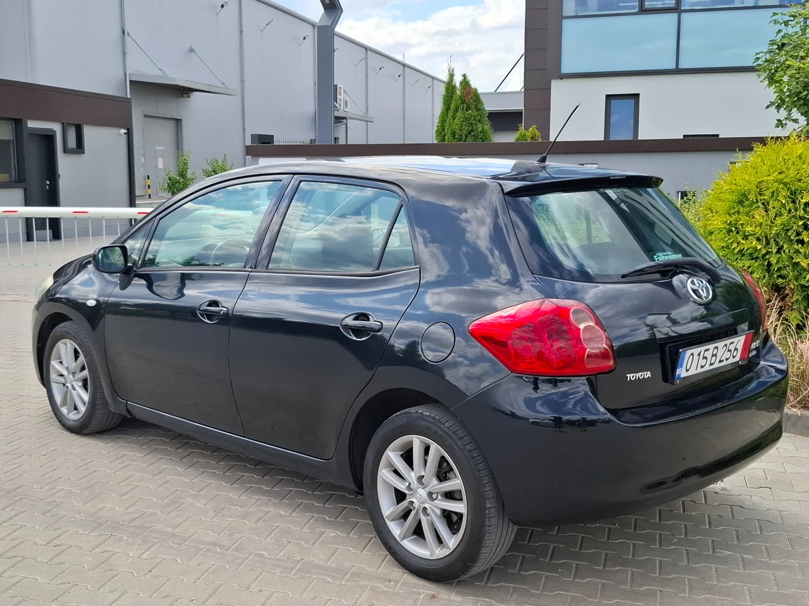 Toyota Auris 1.4D4D* (90кс)* FACELIFT* НОВ ВНОС* , снимка 6 - Автомобили и джипове - 55395687