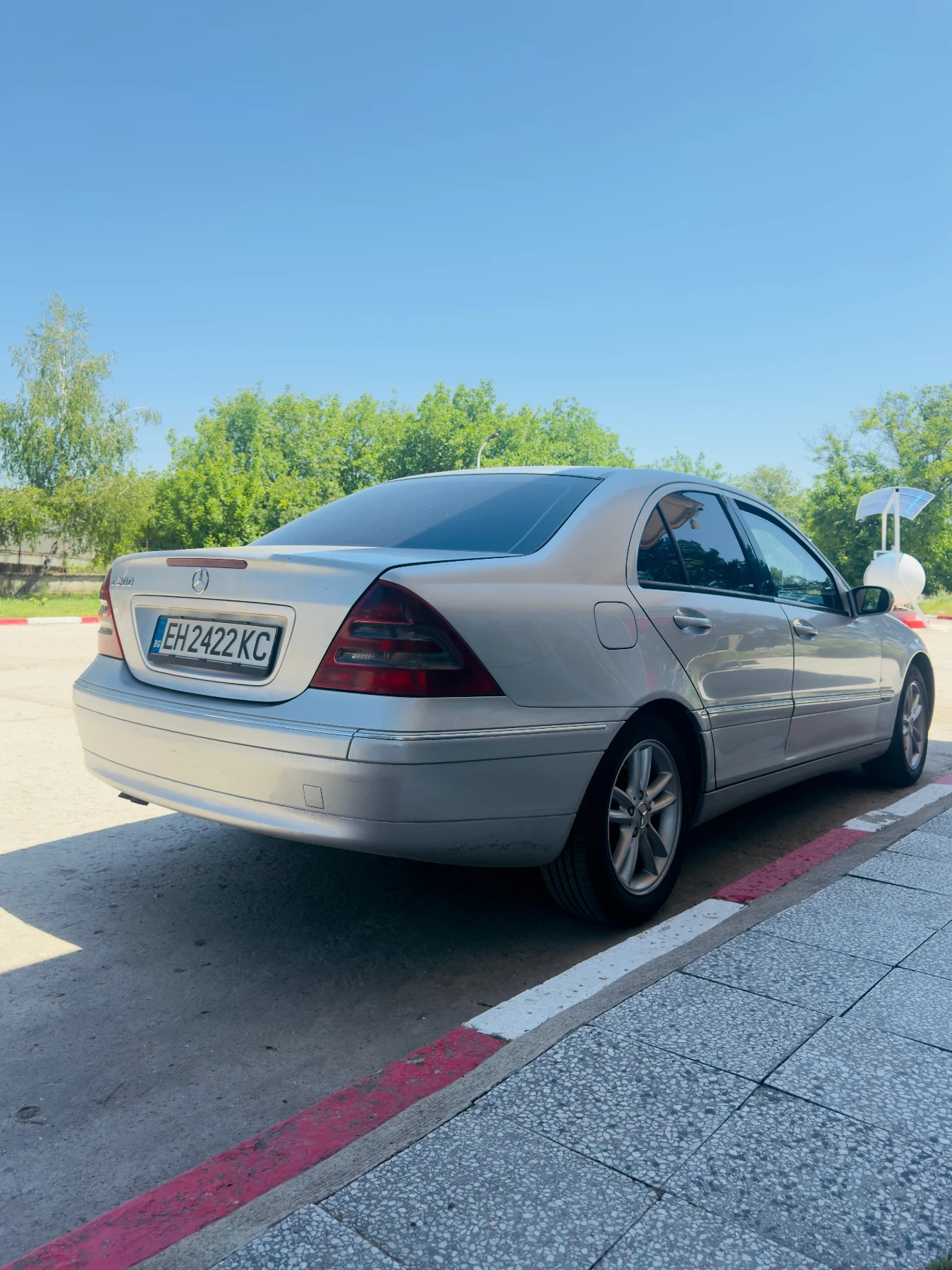 Mercedes-Benz C 200, снимка 3 - Автомобили и джипове - 55419199