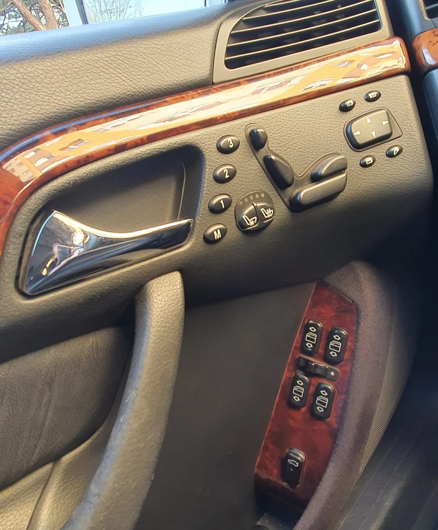 Mercedes-Benz S 320, снимка 14 - Автомобили и джипове - 55980352