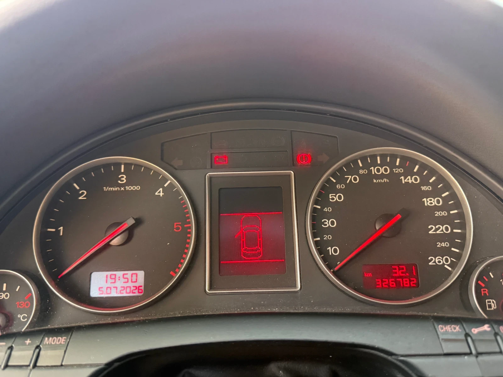Audi A4 1.9TDI, снимка 8 - Автомобили и джипове - 56275125