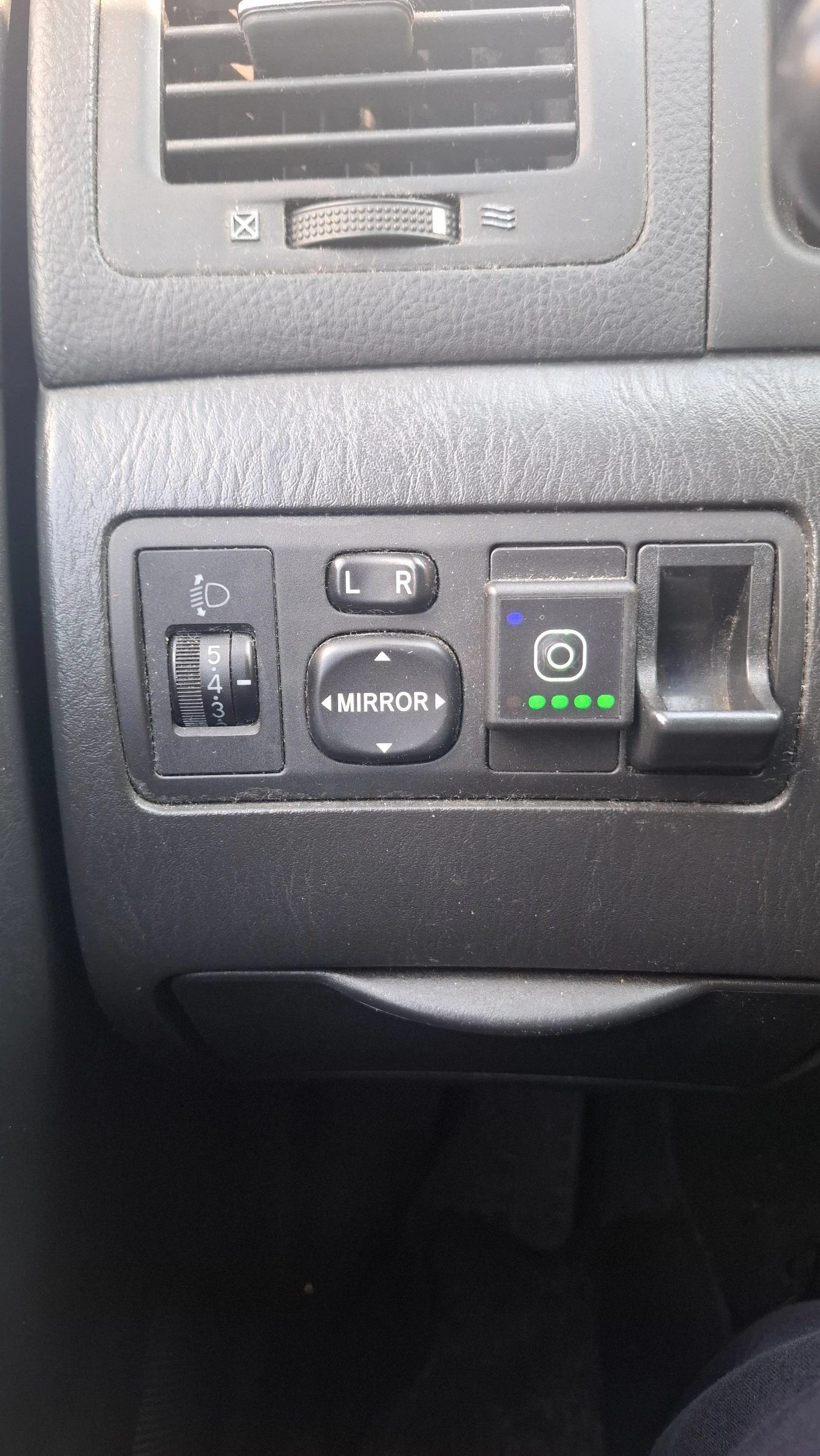 Toyota Corolla verso 1.8 , снимка 16 - Автомобили и джипове - 56311710
