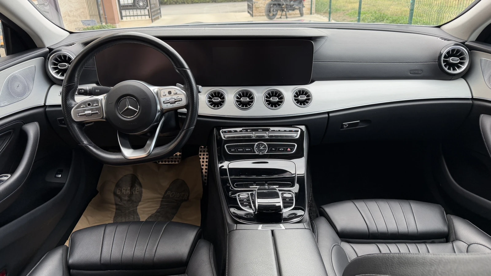 Mercedes-Benz CLS 300, снимка 10 - Автомобили и джипове - 56717840